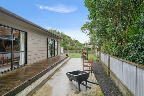 Photo of property in 17 Oriwa Crescent, Otaki, 5512