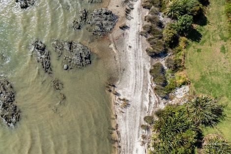 Photo of property in 15 Lancewood Lane, Pahi, Paparoa, 0571