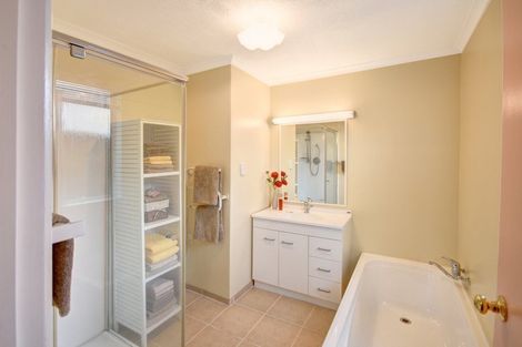 Photo of property in 6 Bennett Road, Ocean View, Dunedin, 9035