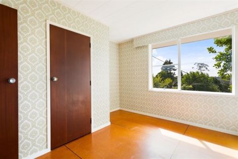 Photo of property in 5 Bush Road, Waiatarua, Auckland, 0604