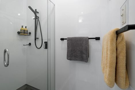 Photo of property in 43 Normanby Street, Woodville, 4920