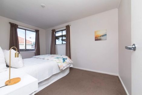 Photo of property in 24 Parkinson Avenue, Wesley, Auckland, 1041