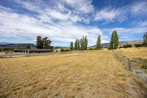 Photo of property in 4 Glenbrook Lane, Wanaka, 9305
