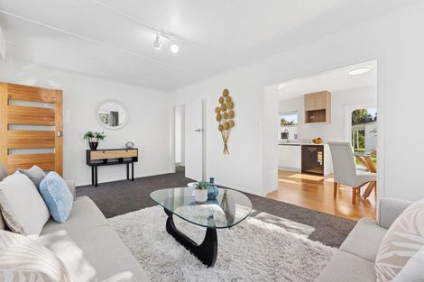 Photo of property in 15 Rice Crescent, Papakura, 2110