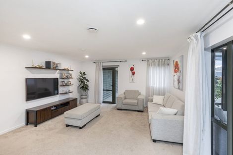 Photo of property in 2/17 Cunningham Place, Halswell, Christchurch, 8025