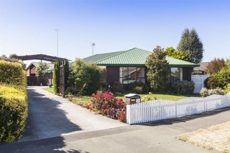 Photo of property in 36 Lowry Avenue, Redwood, Christchurch, 8051