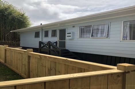 Photo of property in 57 Woodside Road, Massey, Auckland, 0614