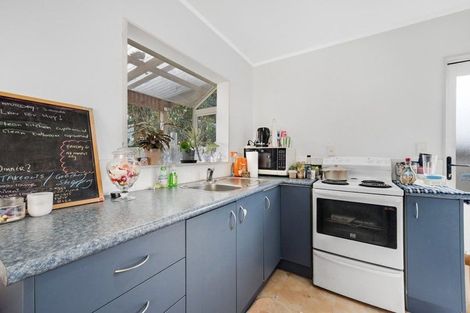 Photo of property in 22 Larne Avenue, Pakuranga Heights, Auckland, 2010