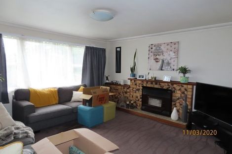 Photo of property in 25 Edmonton Road, Henderson, Auckland, 0612