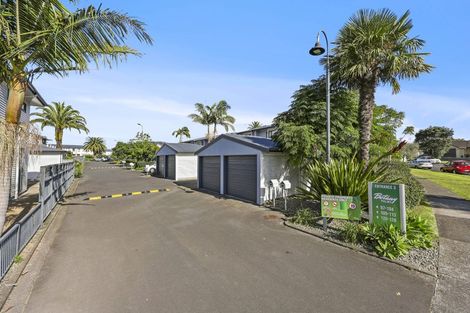 Photo of property in 105/2 Armoy Drive, East Tamaki, Auckland, 2016