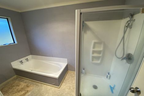 Photo of property in 8 Boston Parade, Kelvin Grove, Palmerston North, 4414