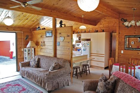 Photo of property in 1870 State Highway 1, Kaiwaka, 0573