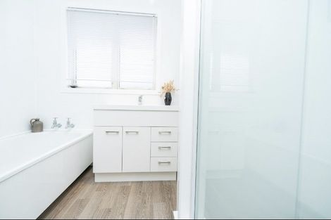 Photo of property in 43 Lewis Street, Glenview, Hamilton, 3206