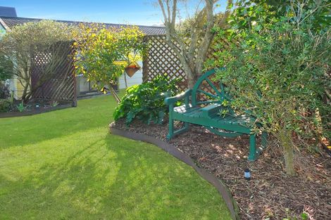 Photo of property in 38 Hennessy Street East, Foxton Beach, Foxton, 4815
