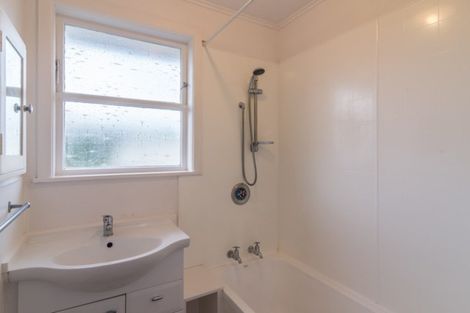 Photo of property in 24 Titoki Road, Raumati Beach, Paraparaumu, 5032