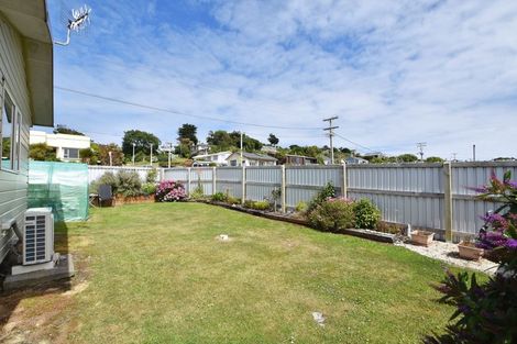 Photo of property in 50 Onslow Street, Bluff, 9814