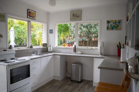 Photo of property in 3/23a Eversleigh Road, Belmont, Auckland, 0622
