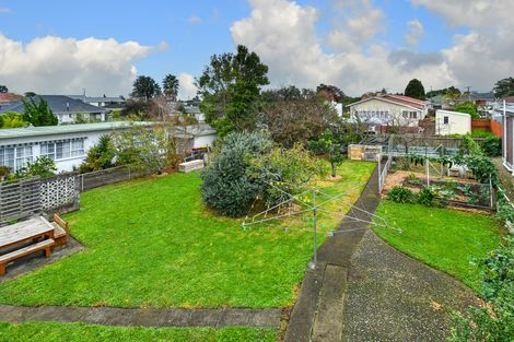 Photo of property in 6 Miles Avenue, Papatoetoe, Auckland, 2025