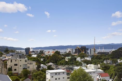 Photo of property in 4/24 Patanga Crescent, Thorndon, Wellington, 6011