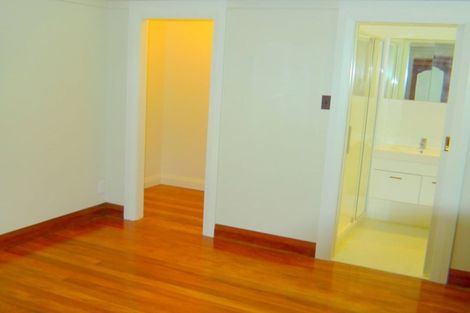 Photo of property in 17 Henderson Street, Karori, Wellington, 6012