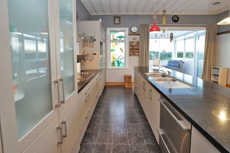 Photo of property in 84 Forest Lake Road, Forest Lake, Hamilton, 3200