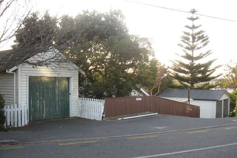 Photo of property in 175 Seatoun Heights Road, Seatoun, Wellington, 6022