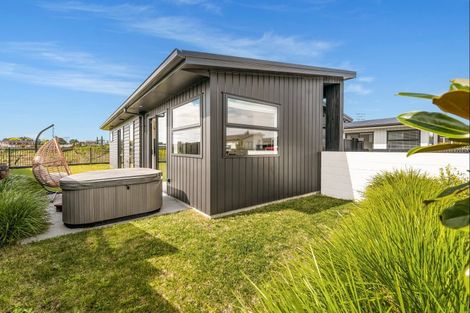 Photo of property in 21 Huriana Crescent, Te Puke, 3119