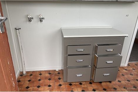 Photo of property in 6-6a Timaru Road, Waimate, 7924