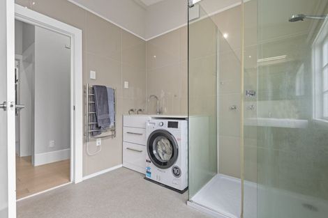 Photo of property in 16 Aorangi Street, Feilding, 4702