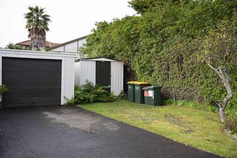 Photo of property in 3/23a Eversleigh Road, Belmont, Auckland, 0622