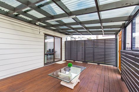 Photo of property in 5/1 Rebecca Rise, Weymouth, Auckland, 2103