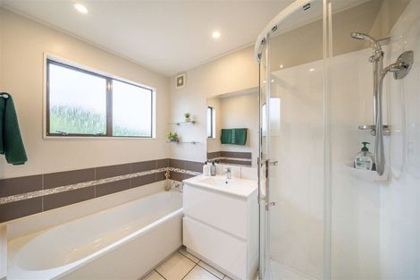Photo of property in 86 Mercury Way, Whitby, Porirua, 5024