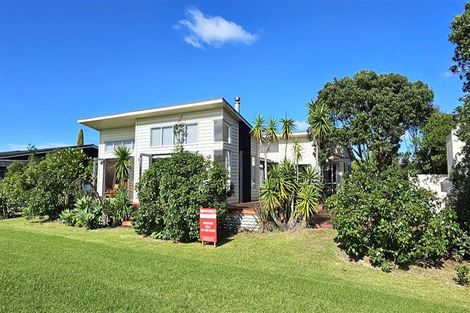 Photo of property in 143 The Fairway, Matarangi, Whitianga, 3592