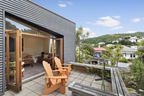 Photo of property in 87 Clyde Street, Island Bay, Wellington, 6023
