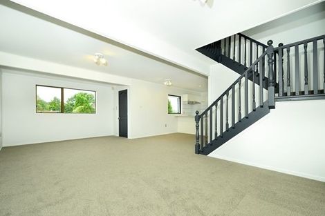 Photo of property in 12 Midgley Road, West Harbour, Auckland, 0618