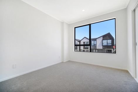 Photo of property in 52 Waipuhinui Way, Wiri, Auckland, 2104