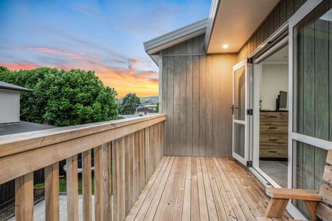 Photo of property in 13b Peterhouse Street, Tawa, Wellington, 5028