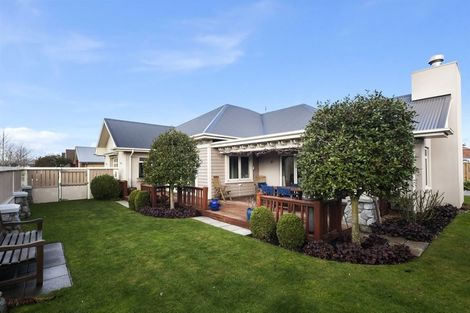 Photo of property in 77 Beechwood Drive, Northwood, Christchurch, 8051
