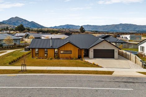 Photo of property in 6 Rua Street, Albert Town, Wanaka, 9305