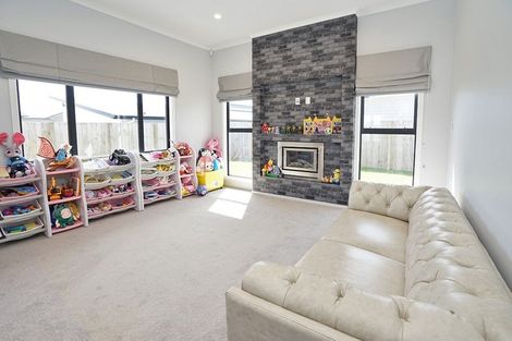 Photo of property in 15 Batten Drive, Flagstaff, Hamilton, 3210