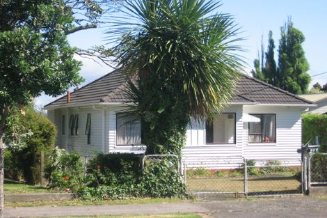 Photo of property in 44 Delta Avenue, New Lynn, Auckland, 0600