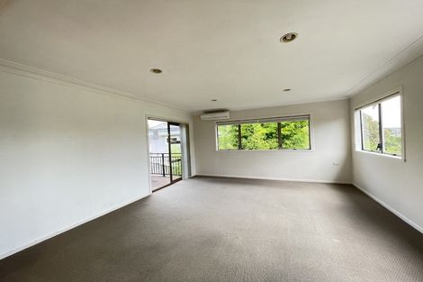 Photo of property in 4 Lynngate Place, Hillcrest, Auckland, 0627