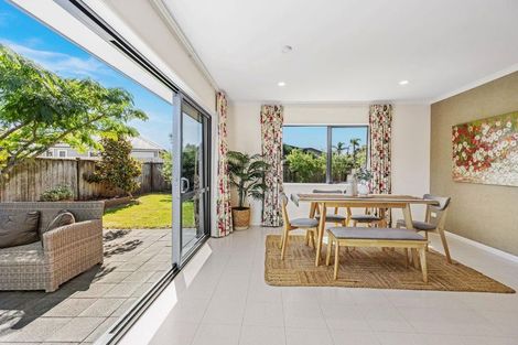 Photo of property in 11 Kihi Place, Ruakaka, 0116