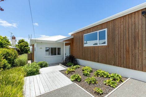 Photo of property in 125 Pendarves Street, New Plymouth, 4312