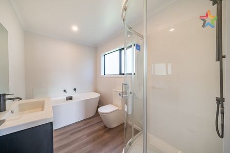 Photo of property in 1/1 Helvetia Grove, Naenae, Lower Hutt, 5011