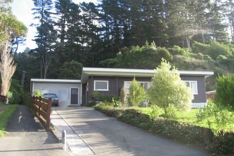 Photo of property in 12 Willis Grove, Wainuiomata, Lower Hutt, 5014