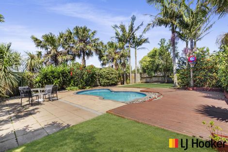 Photo of property in 11 Allerton Place, Wattle Downs, Auckland, 2103
