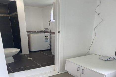 Photo of property in 2/46a Salisbury Road, Birkdale, Auckland, 0626