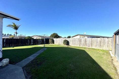 Photo of property in 64 Puriri Crescent, Edgecumbe, 3120