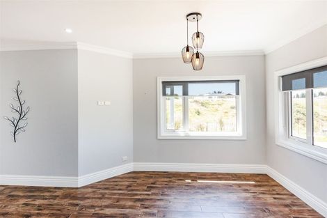 Photo of property in 52 Highland View Drive, Tokomaru, Palmerston North, 4474